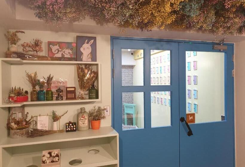 هاستل 小窩旅店 羅東夜巿店