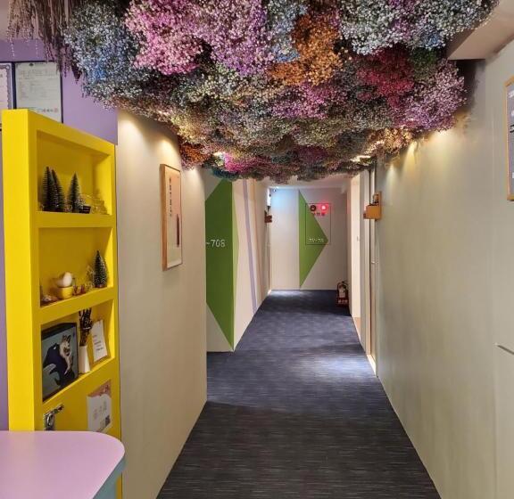 هاستل 小窩旅店 羅東夜巿店