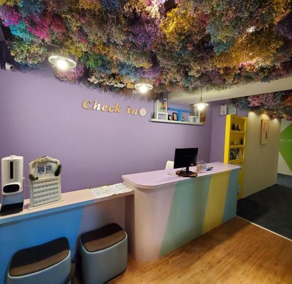 هاستل 小窩旅店 羅東夜巿店