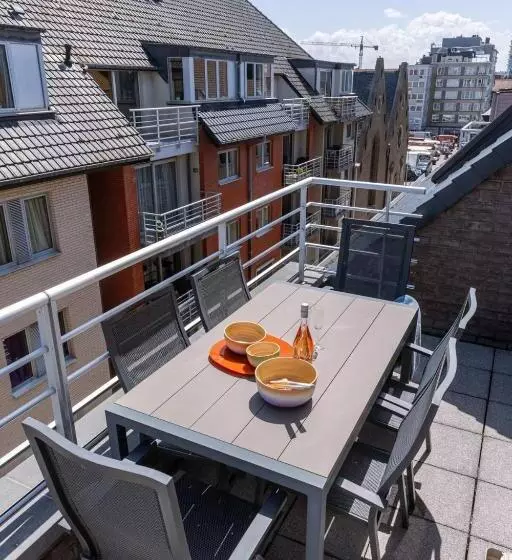 Centrally Located Apartment With Sunny Terrace