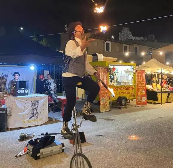 Hotelli Antico Borgo Di Albe