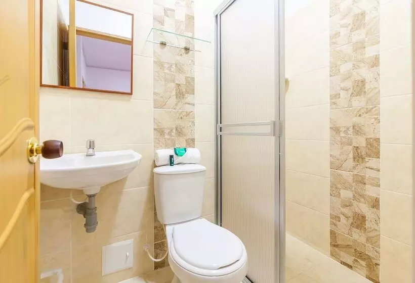 Hotelli Ayenda Tu Casa Bambu