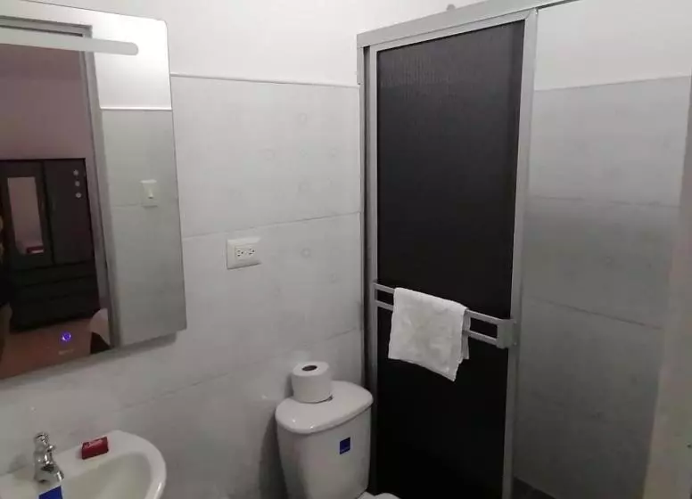 ホテル Gueicer Cucuta