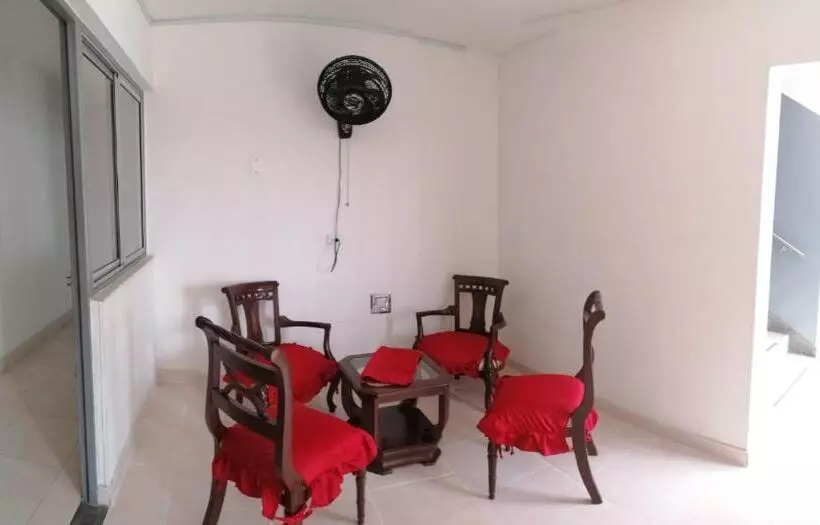 ホテル Gueicer Cucuta