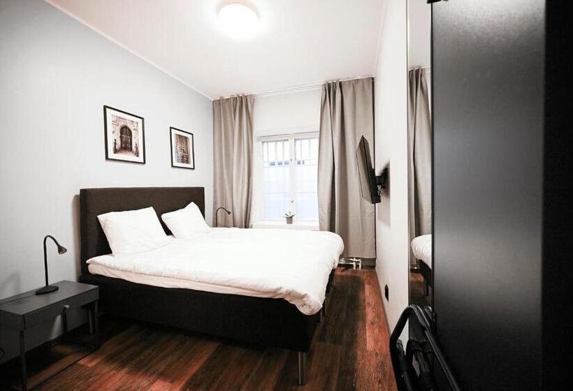 هتل Old Town Stay