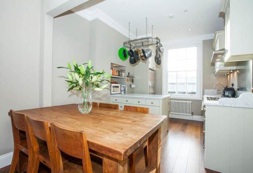 Marylebone Luxury 2 Bed Duplex With Terrace