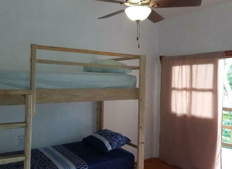 Onat Hostel West End Private Or Shared Room