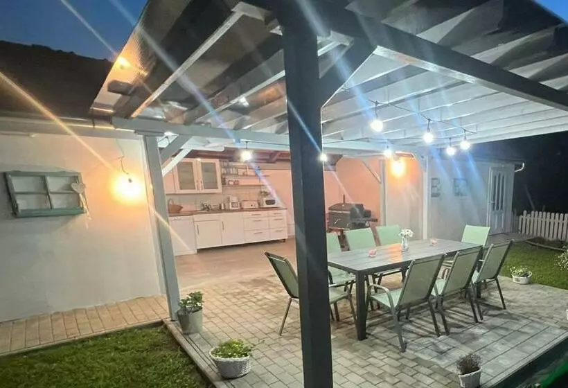 ペンション B&b Home