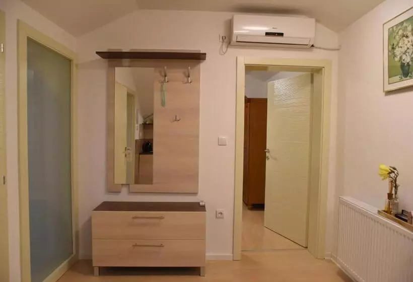 پانسیون Cirić Apartmani