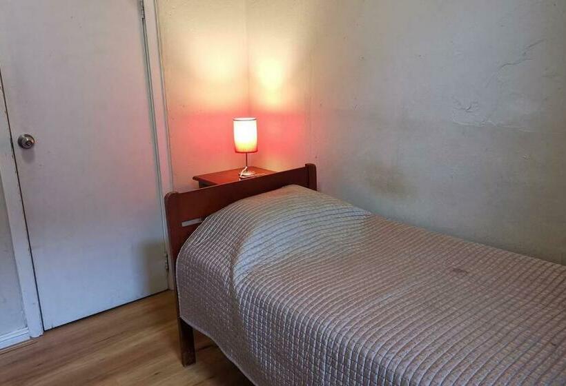 ペンション Fully Furnished Single Room, Great Pricing! Gr