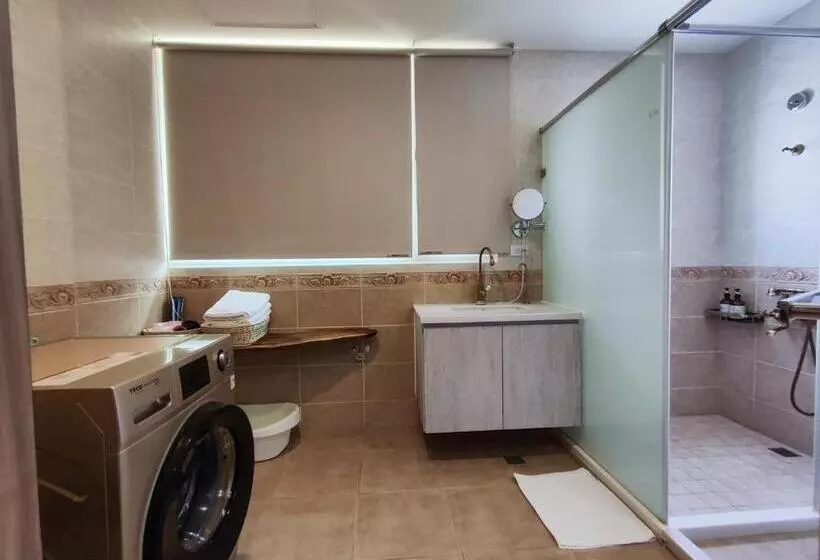 هاستل 棚棚屋室內帳篷民宿inn