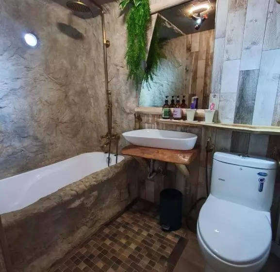 هاستل 棚棚屋室內帳篷民宿inn