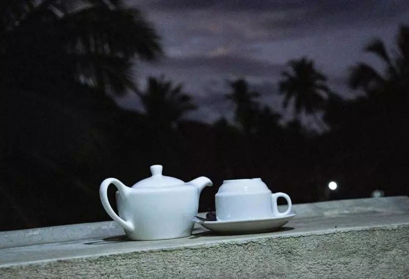 تختخواب و صبحانه Gem Light Guest House
