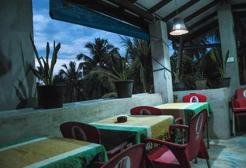 تختخواب و صبحانه Gem Light Guest House