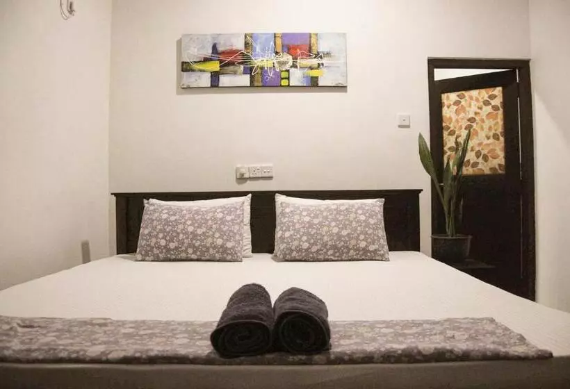 تختخواب و صبحانه Gem Light Guest House
