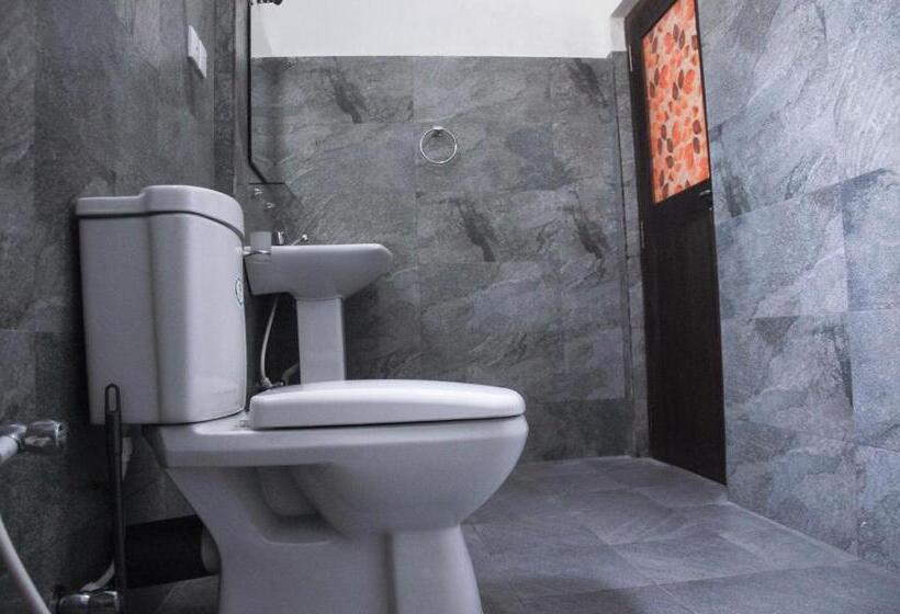 Bed and Breakfast Gem Light Guest House