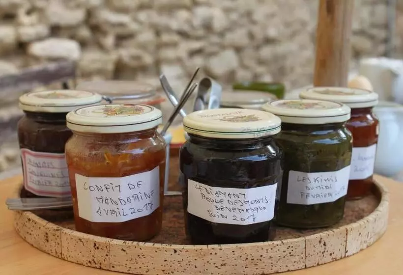 ベッドアンドブレックファースト Mas De La Gonnette