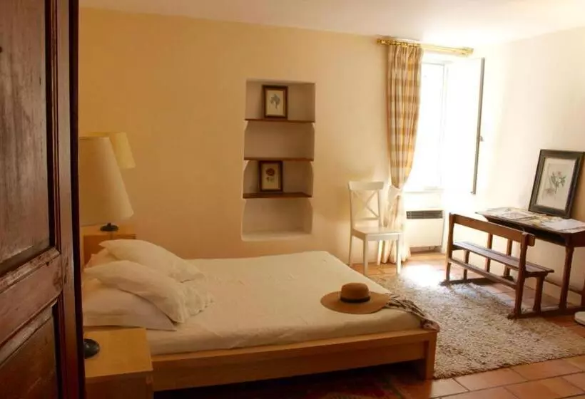 ベッドアンドブレックファースト Mas De La Gonnette