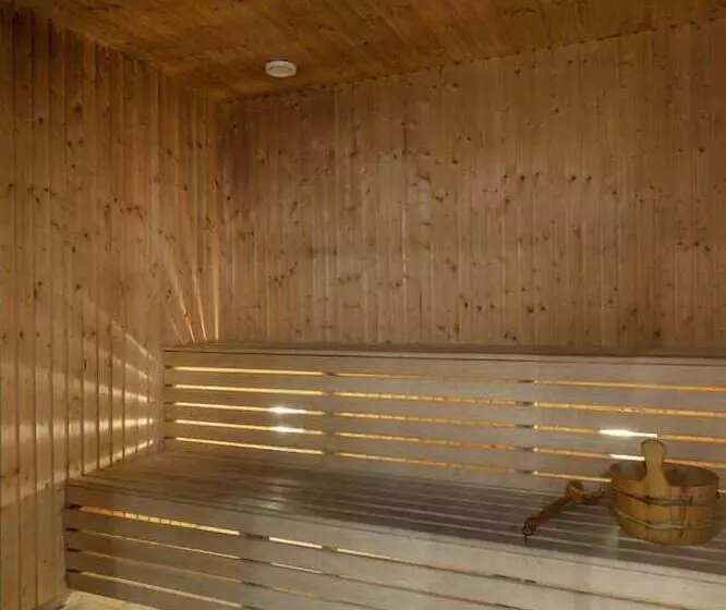 هتل Avanti Apartment