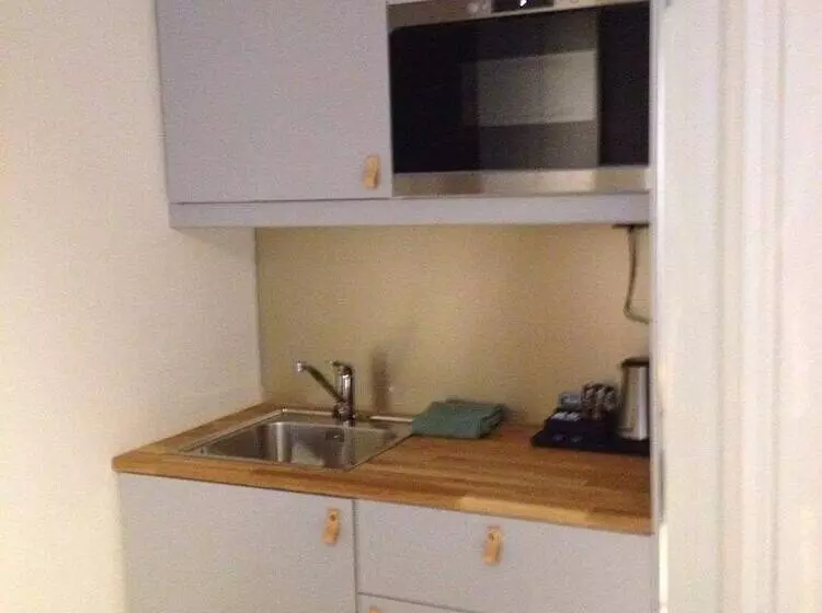 هتل Avanti Apartment