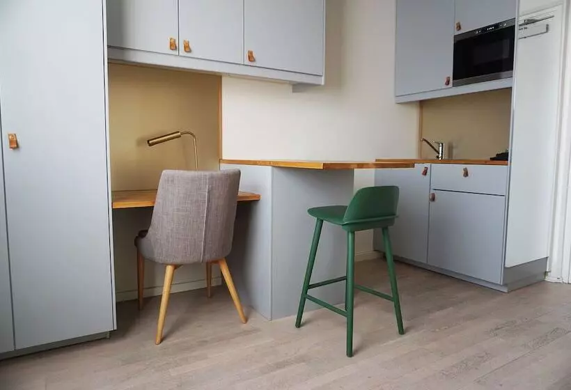 هتل Avanti Apartment