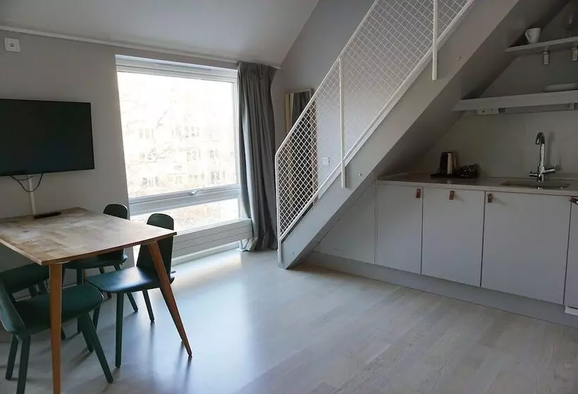 هتل Avanti Apartment