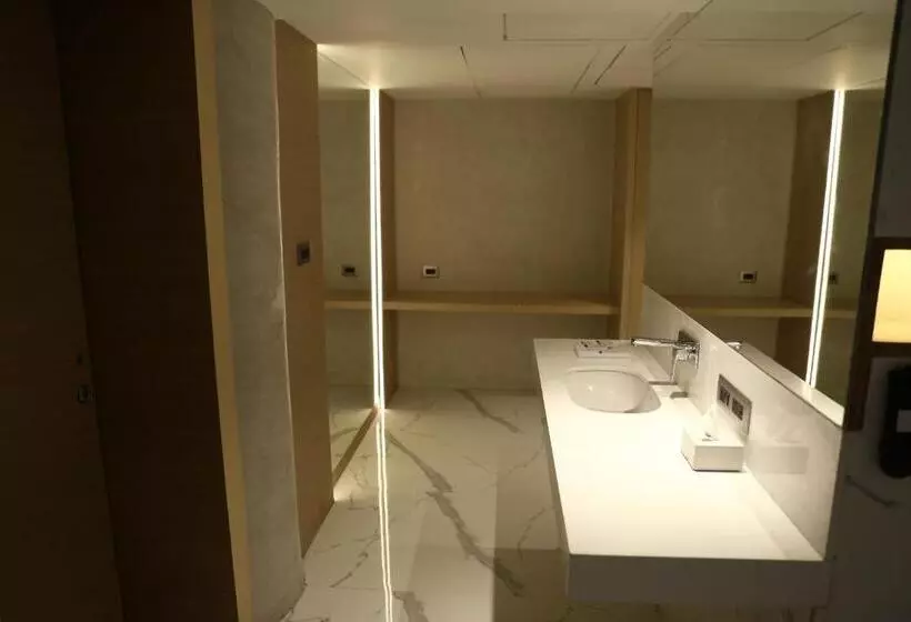 Hotelli Clarks Inn Suites Kangra