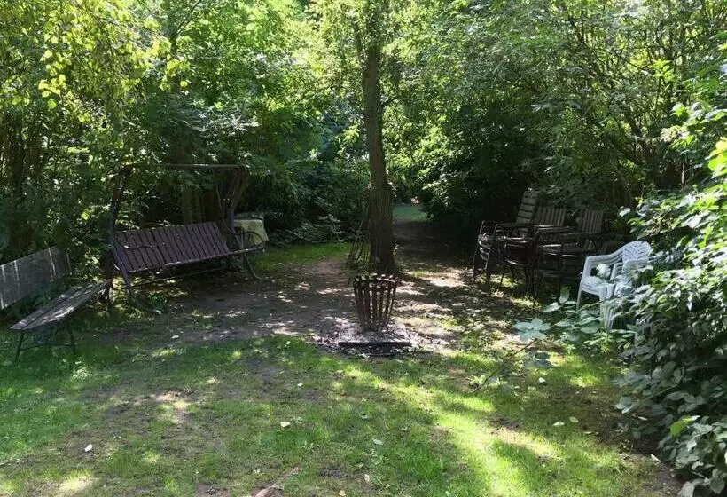 ホテル Ferienhaus 1 _ Ferien Im Gutspark