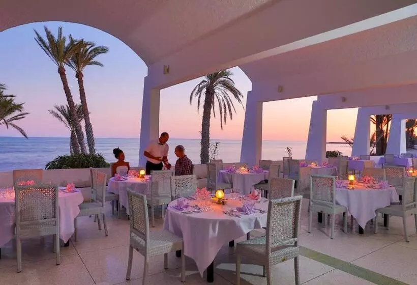 ホテル Hari Club Beach Resort