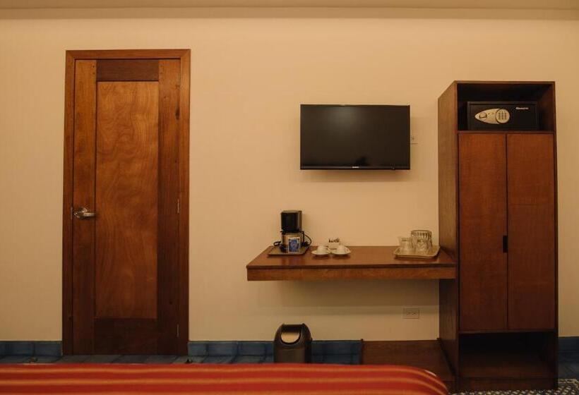 هتل Rouge By La Gran Francia