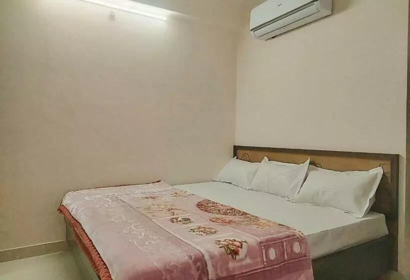 ホテル Shree Chandram   10min Walking Distance To श्रीnathji Temple