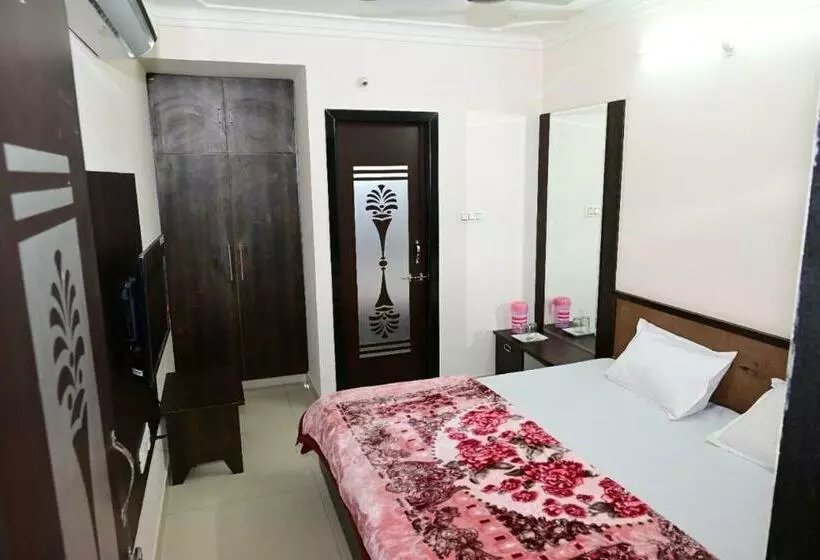 ホテル Shree Chandram   10min Walking Distance To श्रीnathji Temple