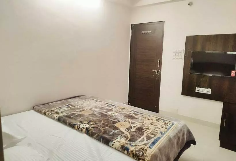 ホテル Shree Chandram   10min Walking Distance To श्रीnathji Temple