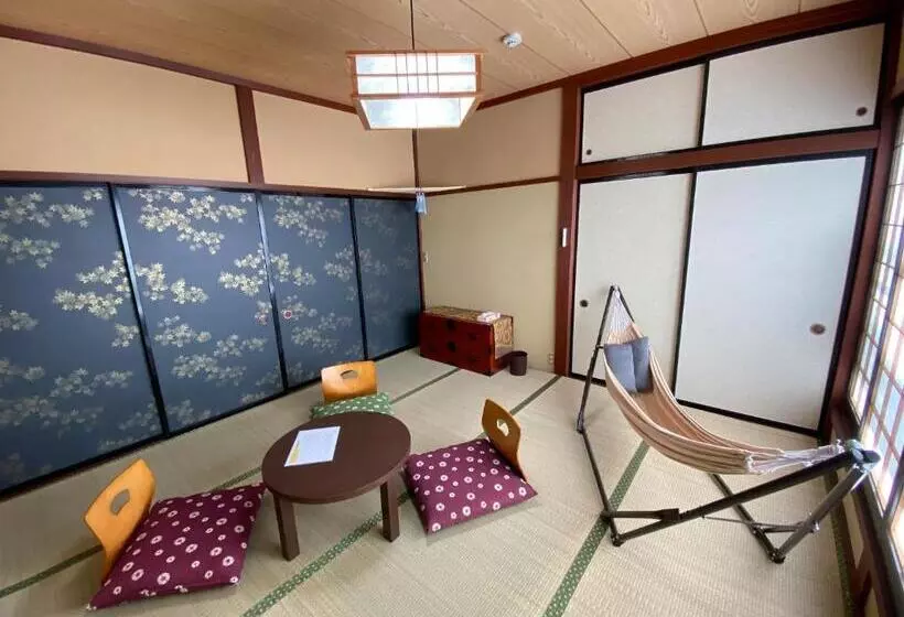 پانسیون ゲストハウス山吹