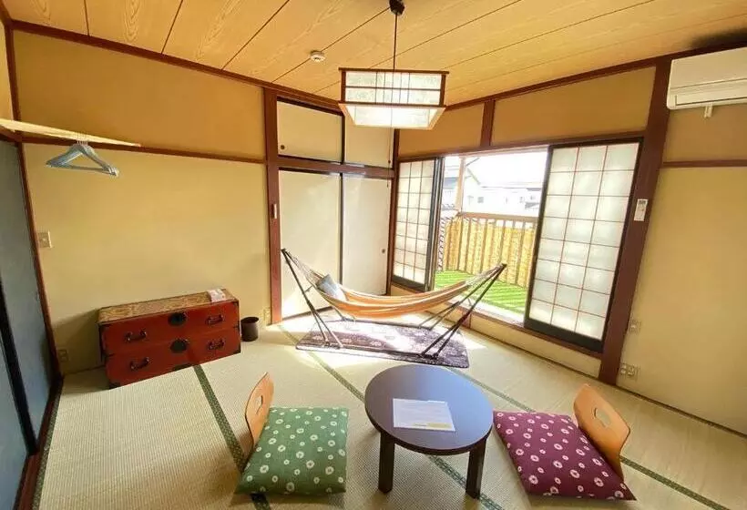 پانسیون ゲストハウス山吹