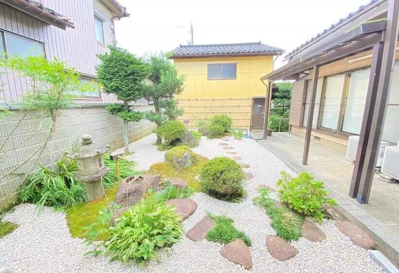 پانسیون ゲストハウス山吹