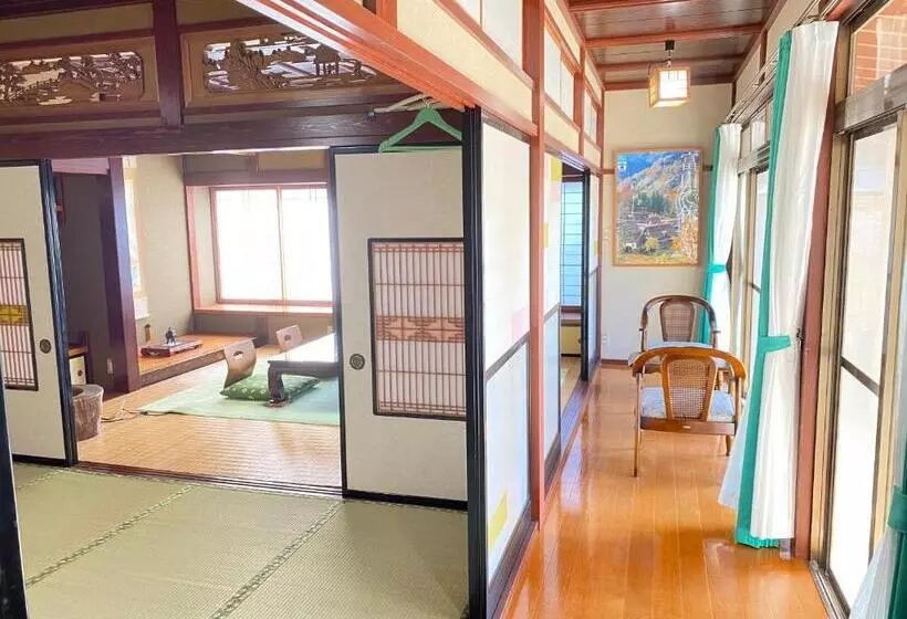 پانسیون ゲストハウス山吹