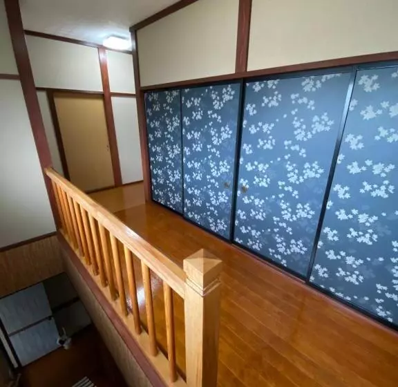 پانسیون ゲストハウス山吹