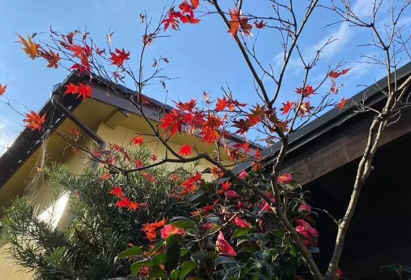 پانسیون ゲストハウス山吹