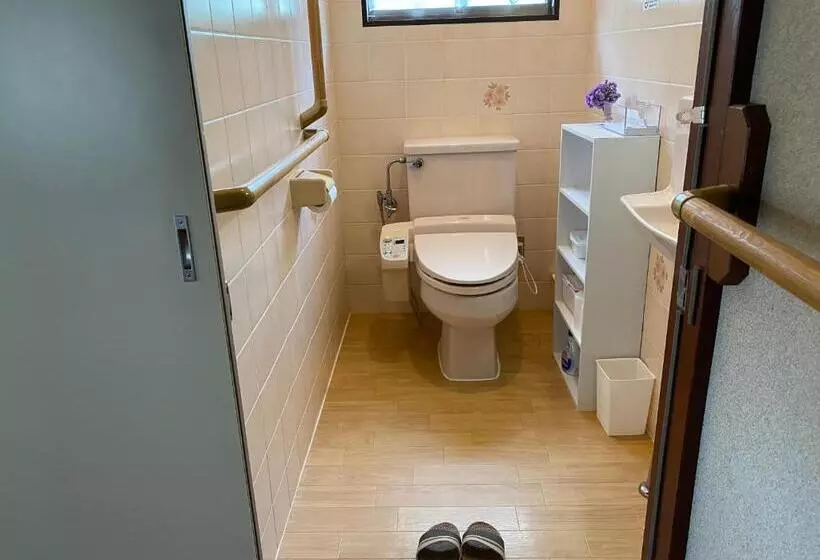 پانسیون ゲストハウス山吹