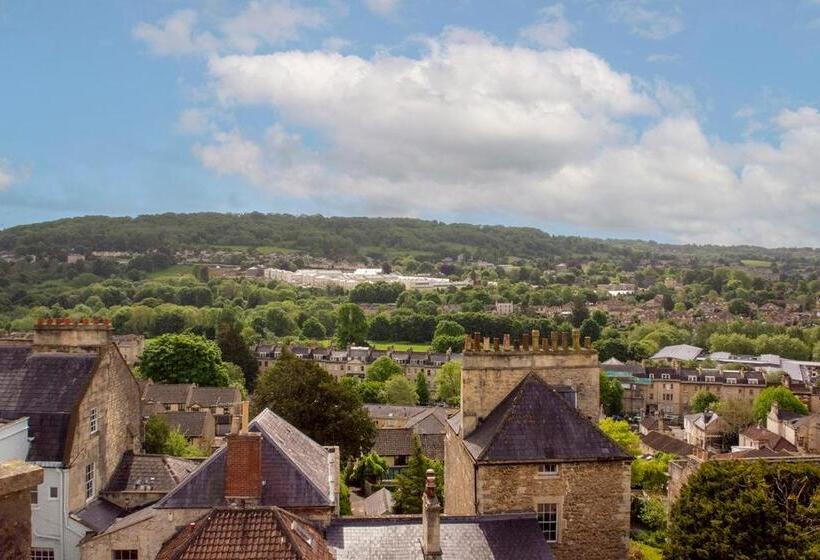 Beautiful Views! 3 Great Doubles!