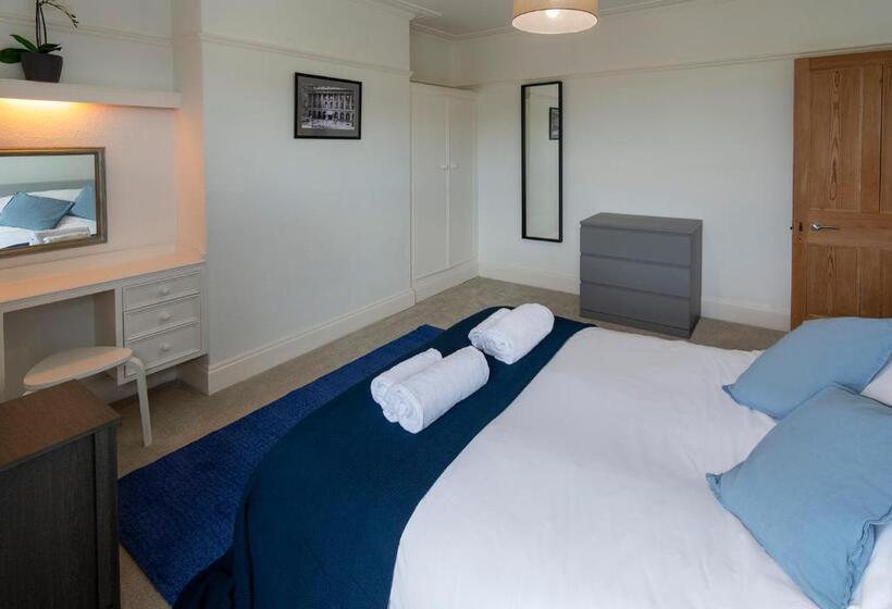 Beautiful Views! 3 Great Doubles!