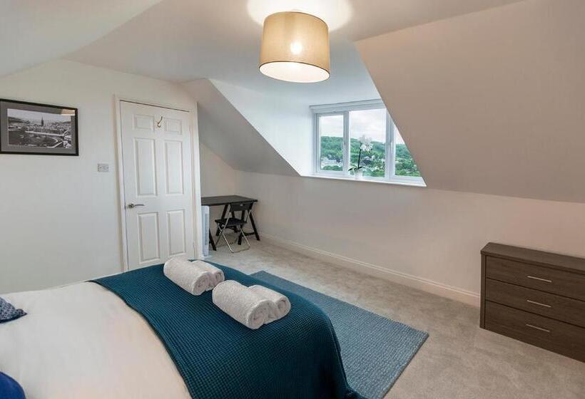 Beautiful Views! 3 Great Doubles!