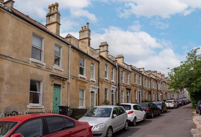 Beautiful Views! 3 Great Doubles!