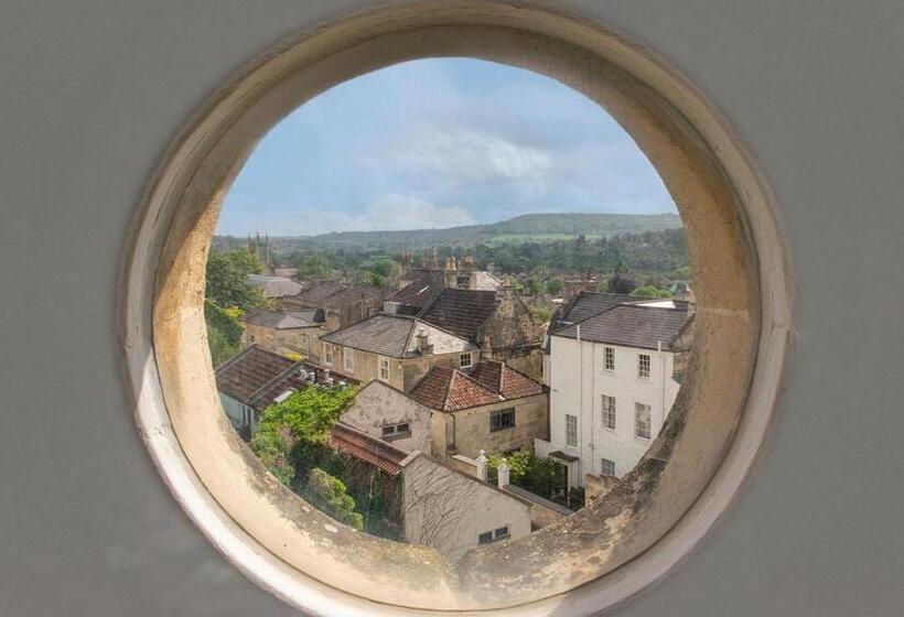 Beautiful Views! 3 Great Doubles!