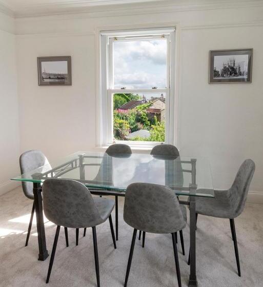 Beautiful Views! 3 Great Doubles!