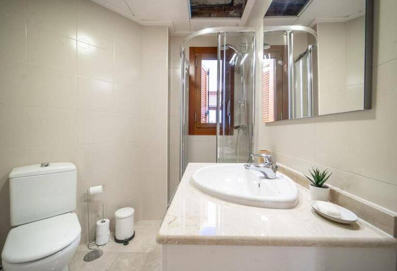 Exclusive 2 Bed 2 Bath Penthouse With Golf Views De2332ev