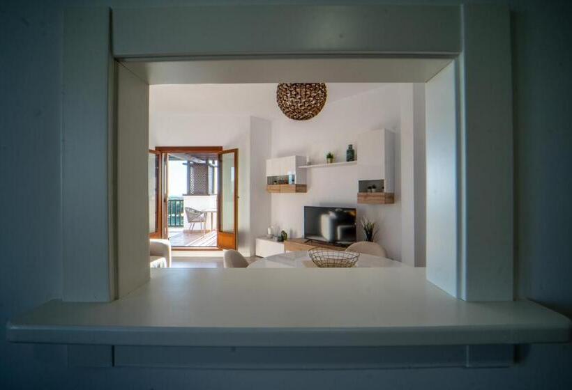 Exclusive 2 Bed 2 Bath Penthouse With Golf Views De2332ev