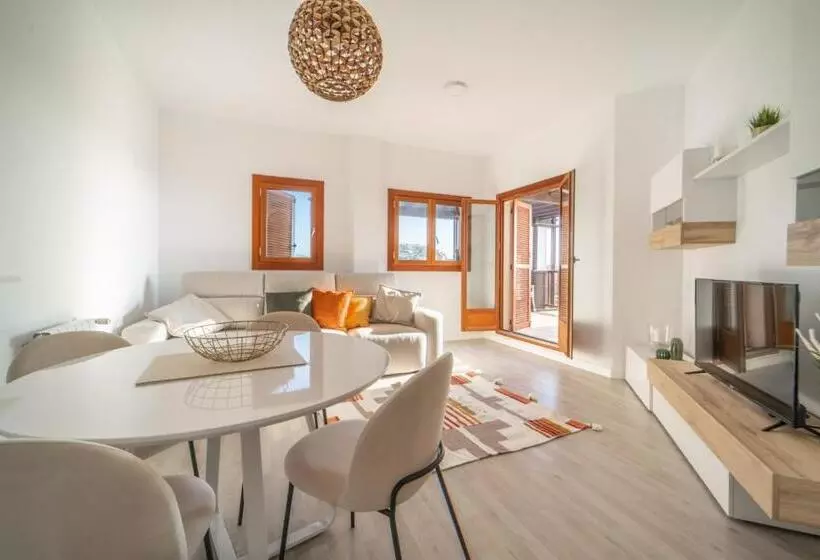 Exclusive 2 Bed 2 Bath Penthouse With Golf Views   De2332ev