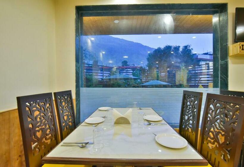 ホテル Asian International